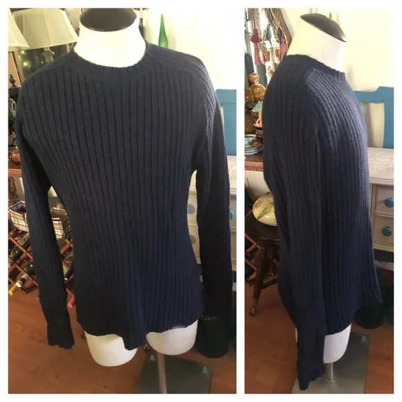 Navy Blue Sweater - Picture 4 of 6